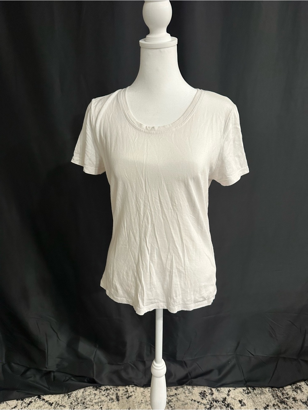 GNW White Scoop Neck Short Sleeve Tee - Picture 1 of 6